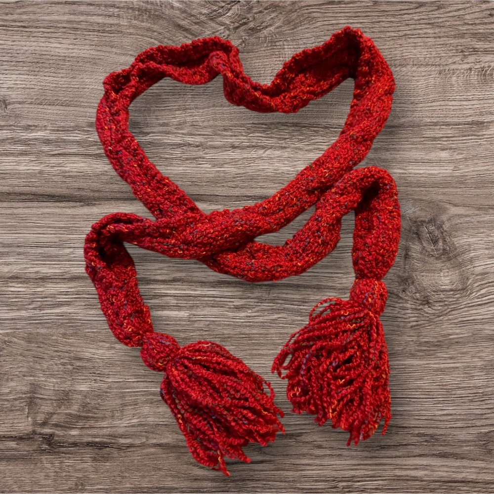 Coldwater Creek Red Bouclé Knit Scarf with Tassels – Cozy Wool Blend